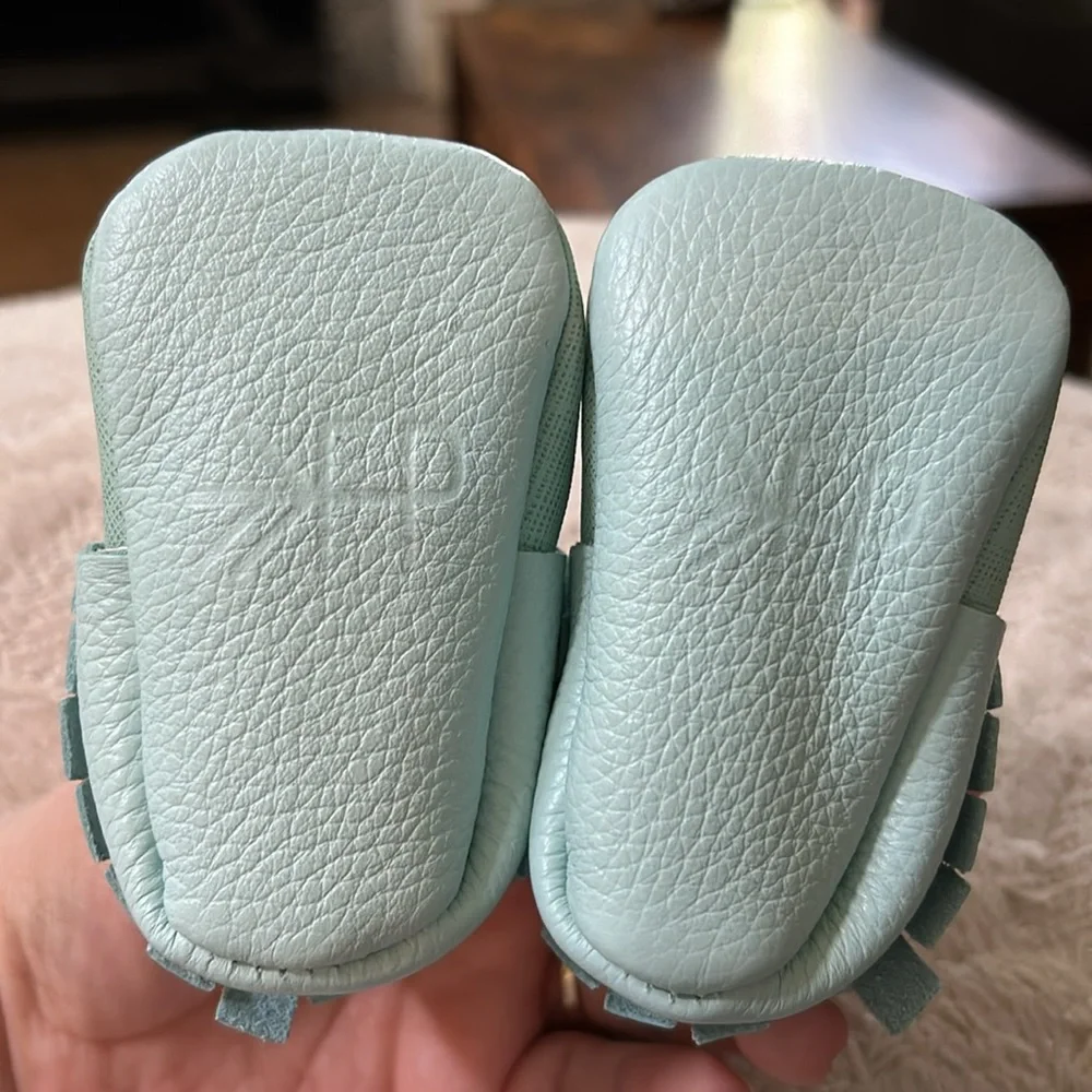 Baby premium leather Freshly Picked infant textured teal moccasins Size 1